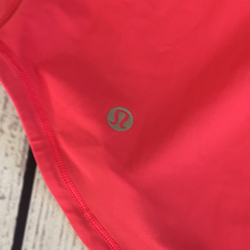SOLD!!🎉🎉🎉🎉lululemon top - Picture 4 of 6